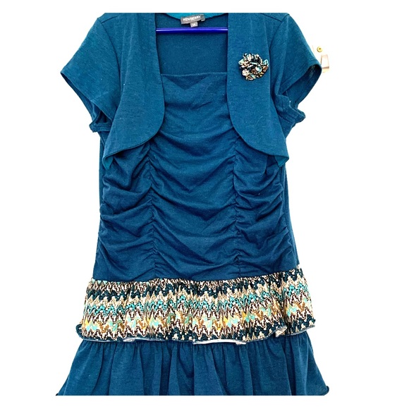 Formal dress with attached cardigan - Picture 1 of 9